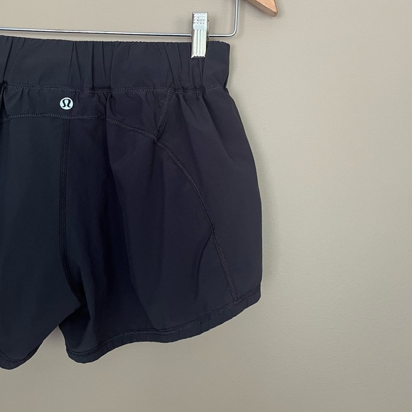 {Lululemon} In A Flash Short in Black - Womens 4 - Picture 6 of 10